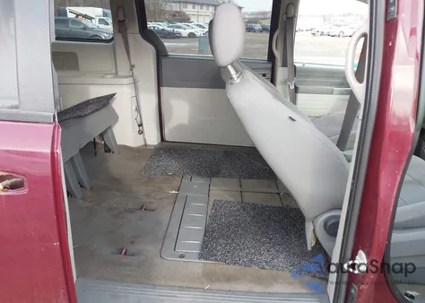 2009 Dodge Grand Caravan Se z USA, uszkodzony, nr VIN 2D8HN44E99R546981